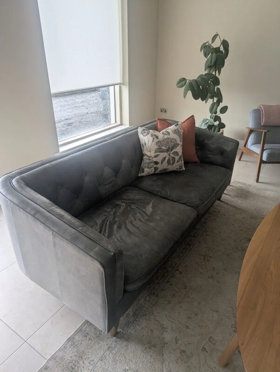 2 seater & 3/4 seater leather couch sofa - Image 1
