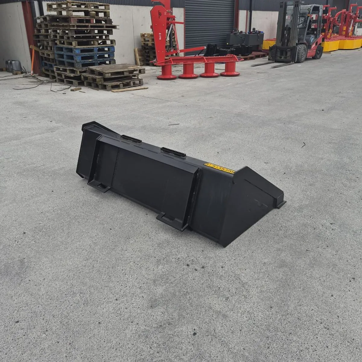 Heavy Duty Skid Steer Buckets - Image 1