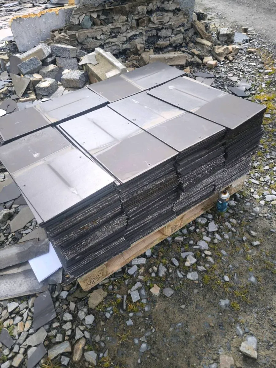 Roof slates - Image 1