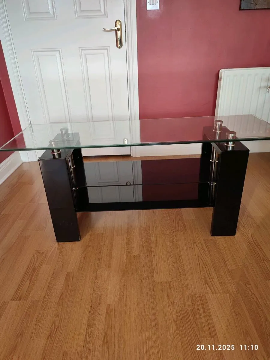 coffee/TV table - Image 1
