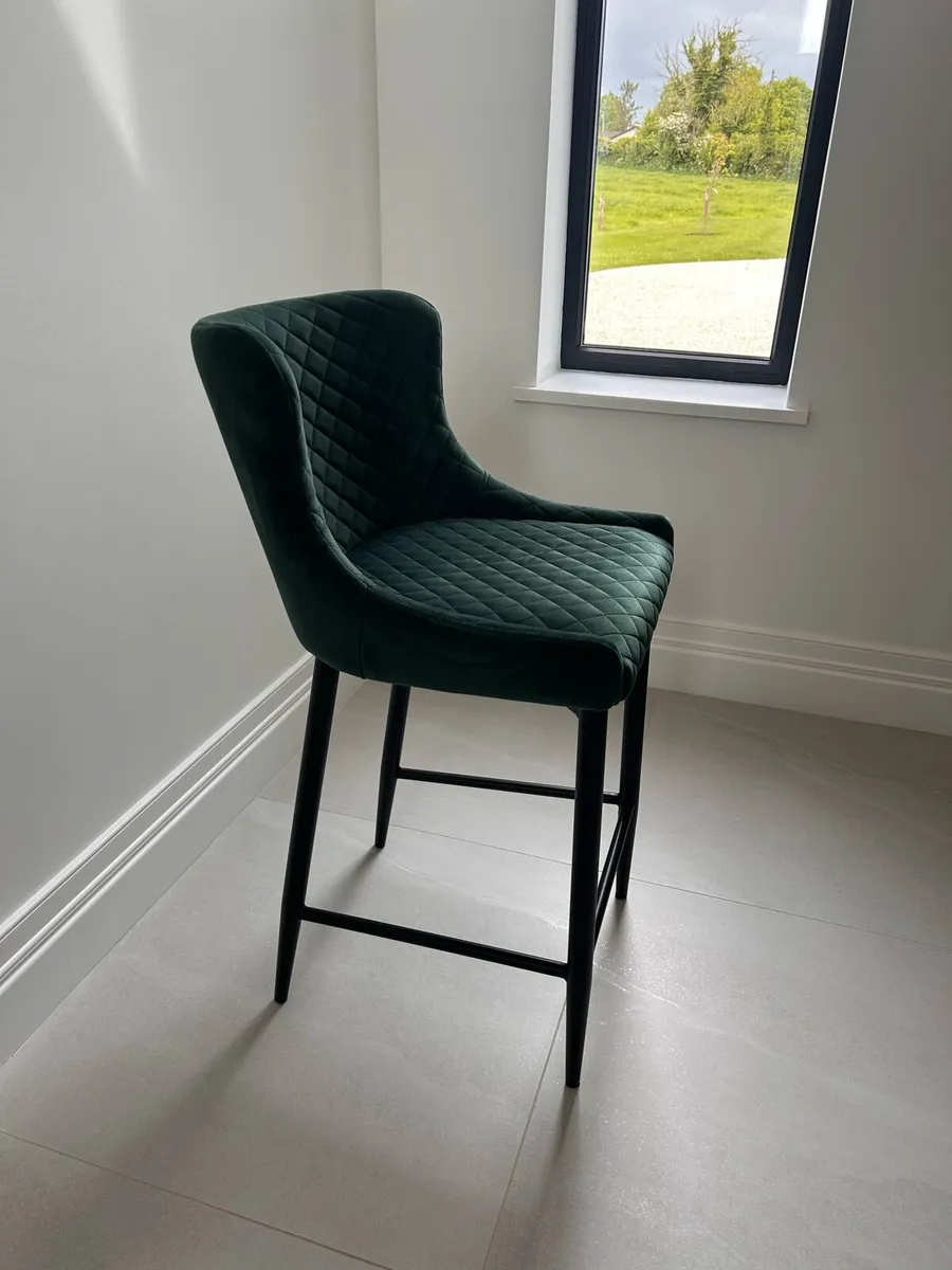 Green bar stool - Image 4