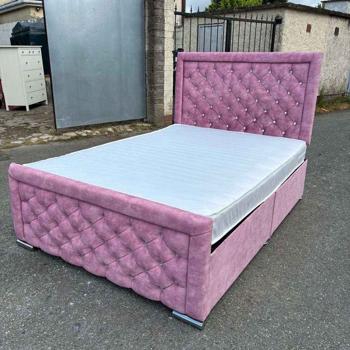 Fab! Pink Double Velvet 💎Bed with Mattress - Image 2