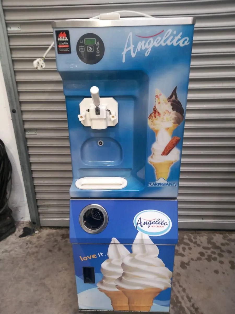 Carpigiani. Whipped ice cream machine. - Image 2