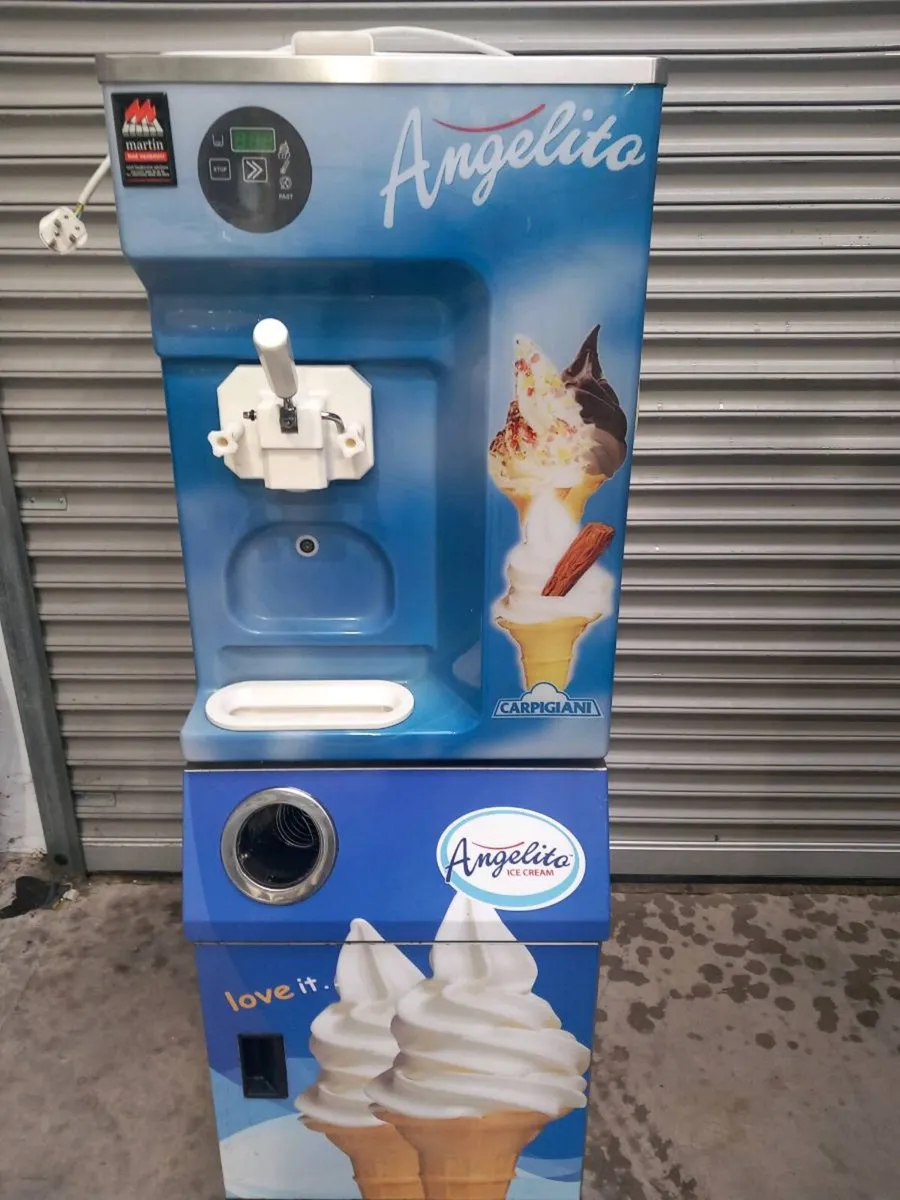 Carpigiani. Whipped ice cream machine. - Image 1