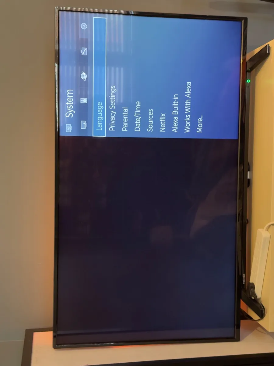Toshiba 49” 4K Smart TV – Excellent Condition - Image 2