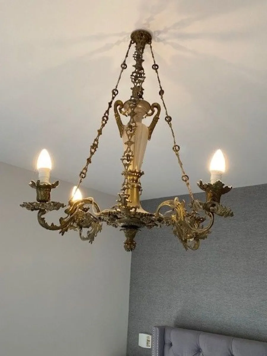 Chandalier - Image 1