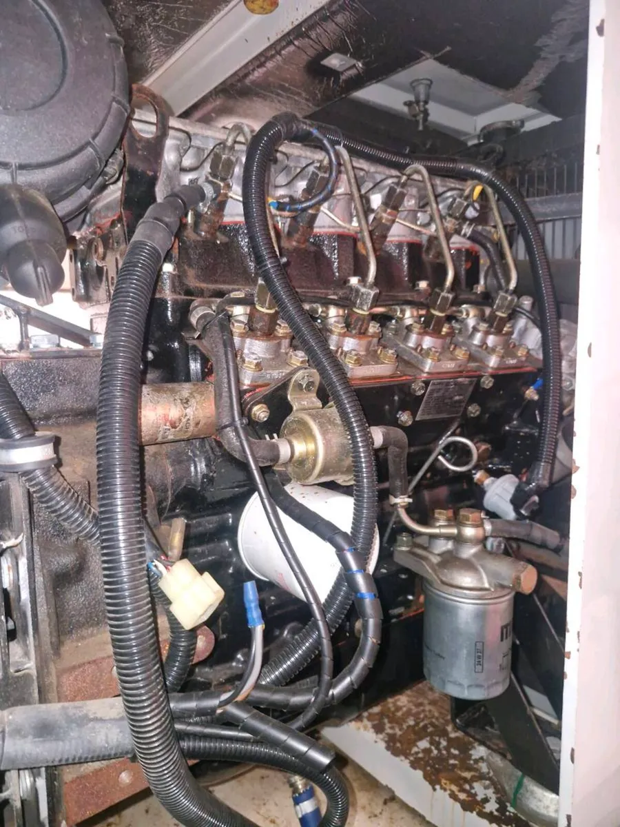 isuzu engine 4 cylinder - Image 1