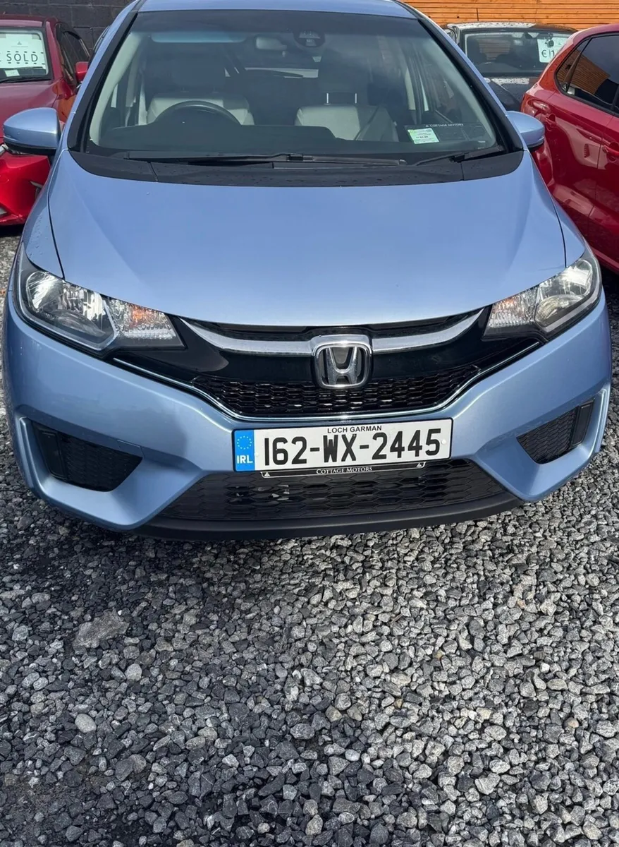 Honda Fit Hybrid - Image 2