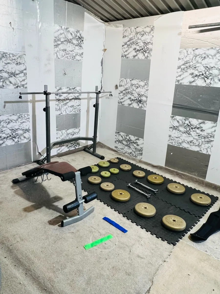 WEIGHT BENCH RACK WEIGHTS BARBELL MATS DUMBBLS - Image 3