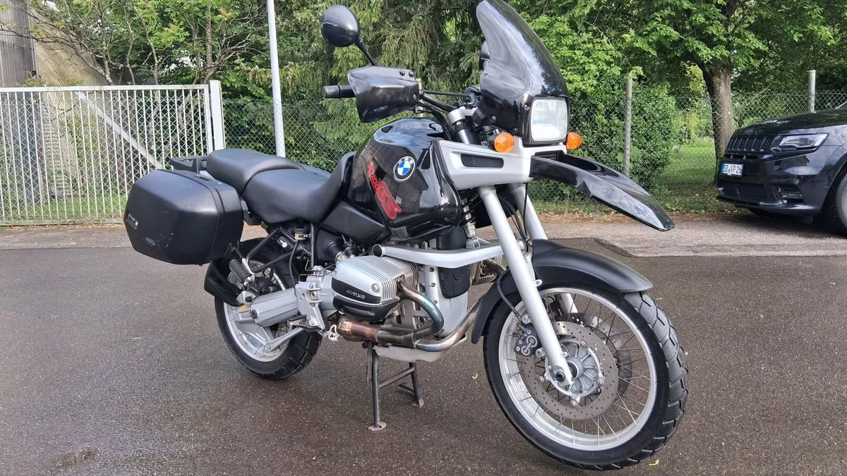 BMW R1100GS Low kms! - Image 1