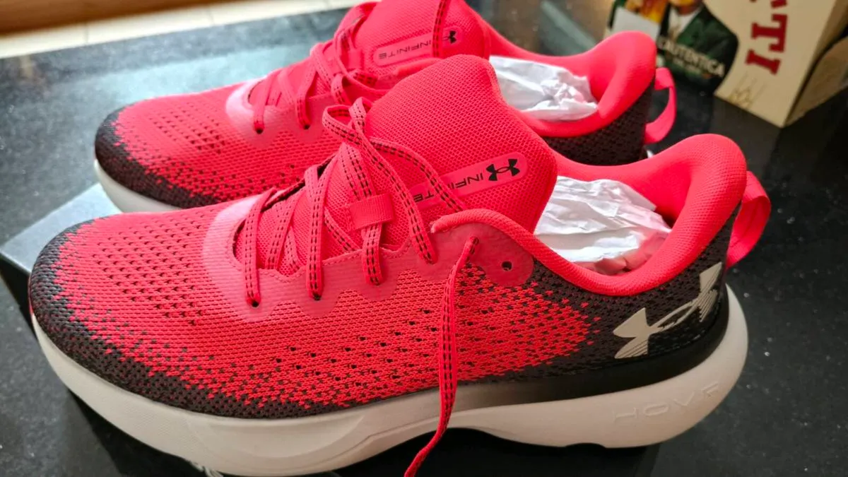 Runners - Image 1
