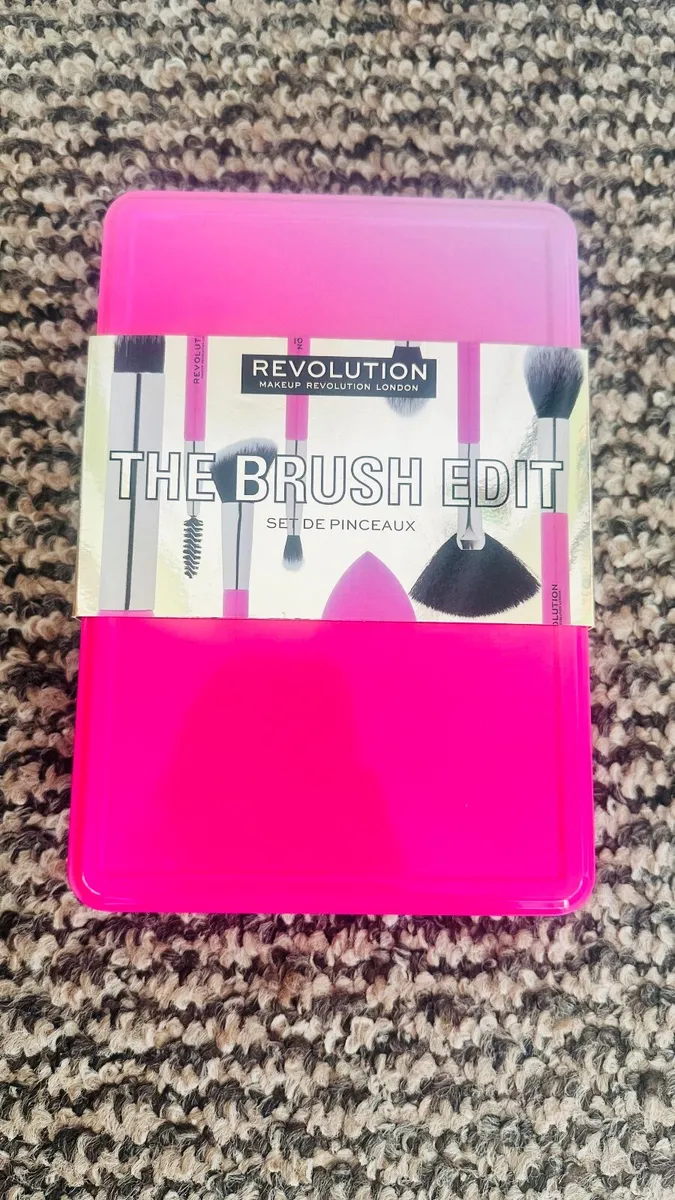 The Brush Edit by revolution - Image 1