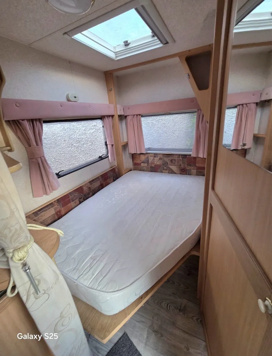 03 fleet wood caravan for sale - Image 3