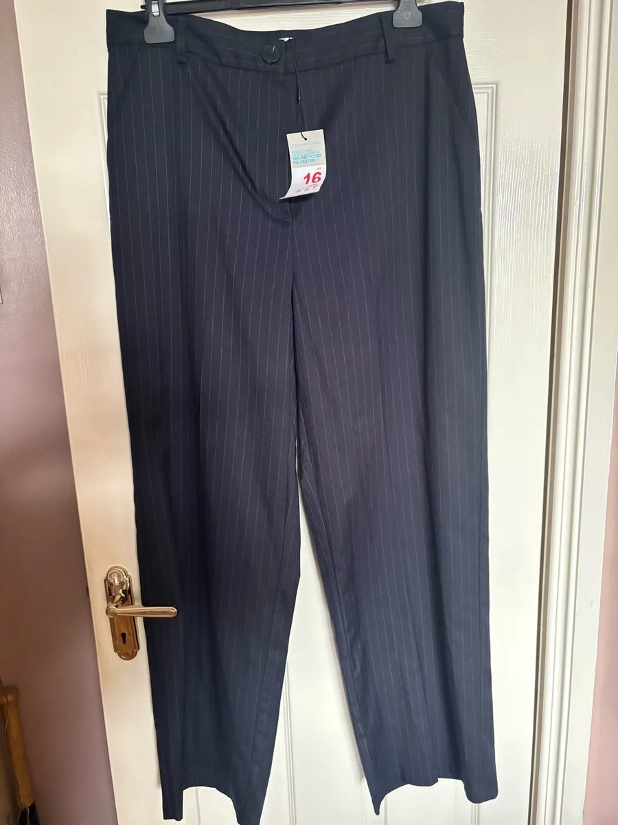 Ladies trousers - Image 2