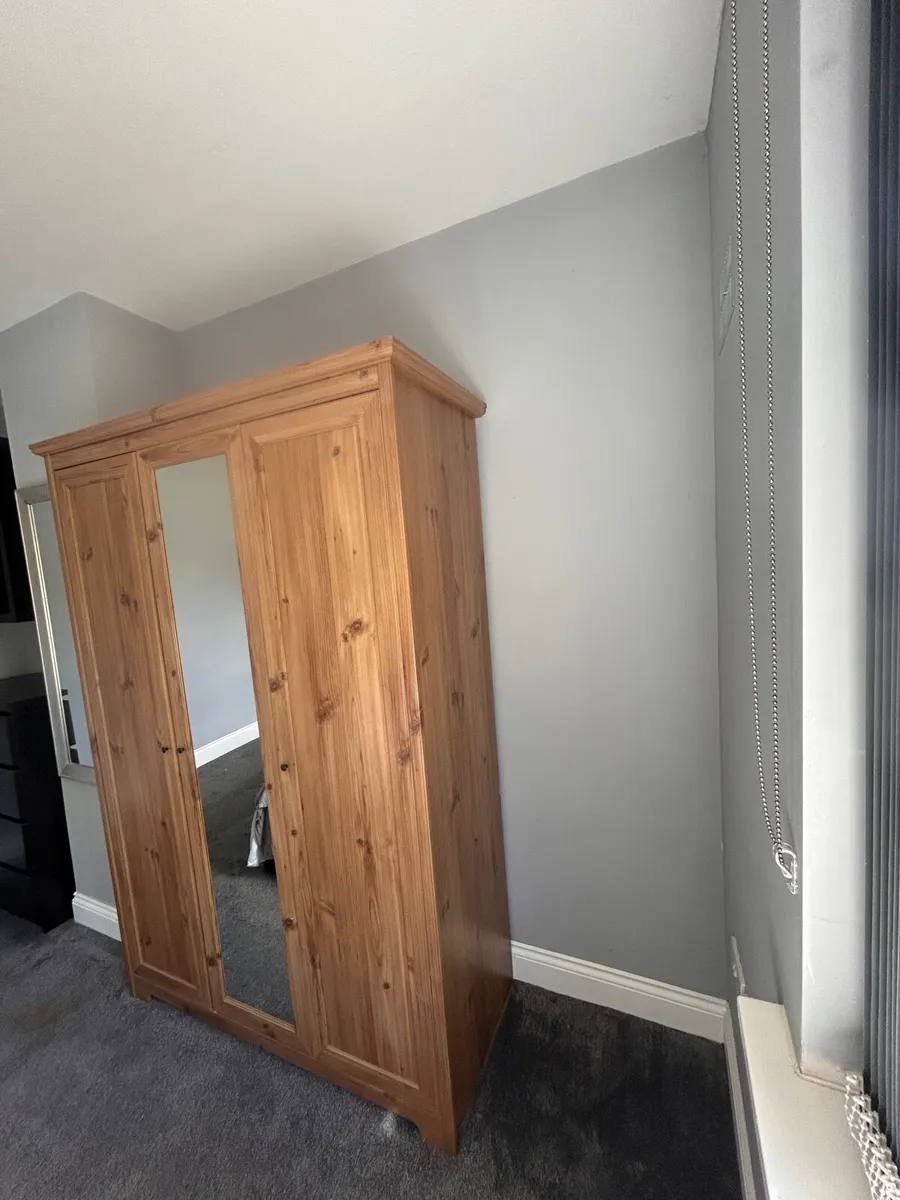 Wardrobe - Image 2