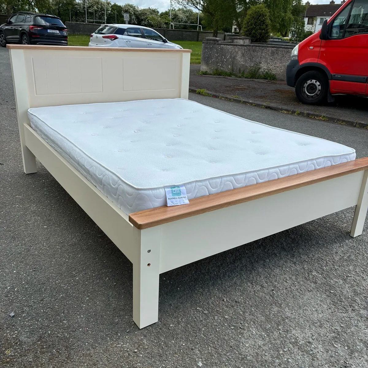 5ft king Solid Cream & pine Bed with mattress - Image 1