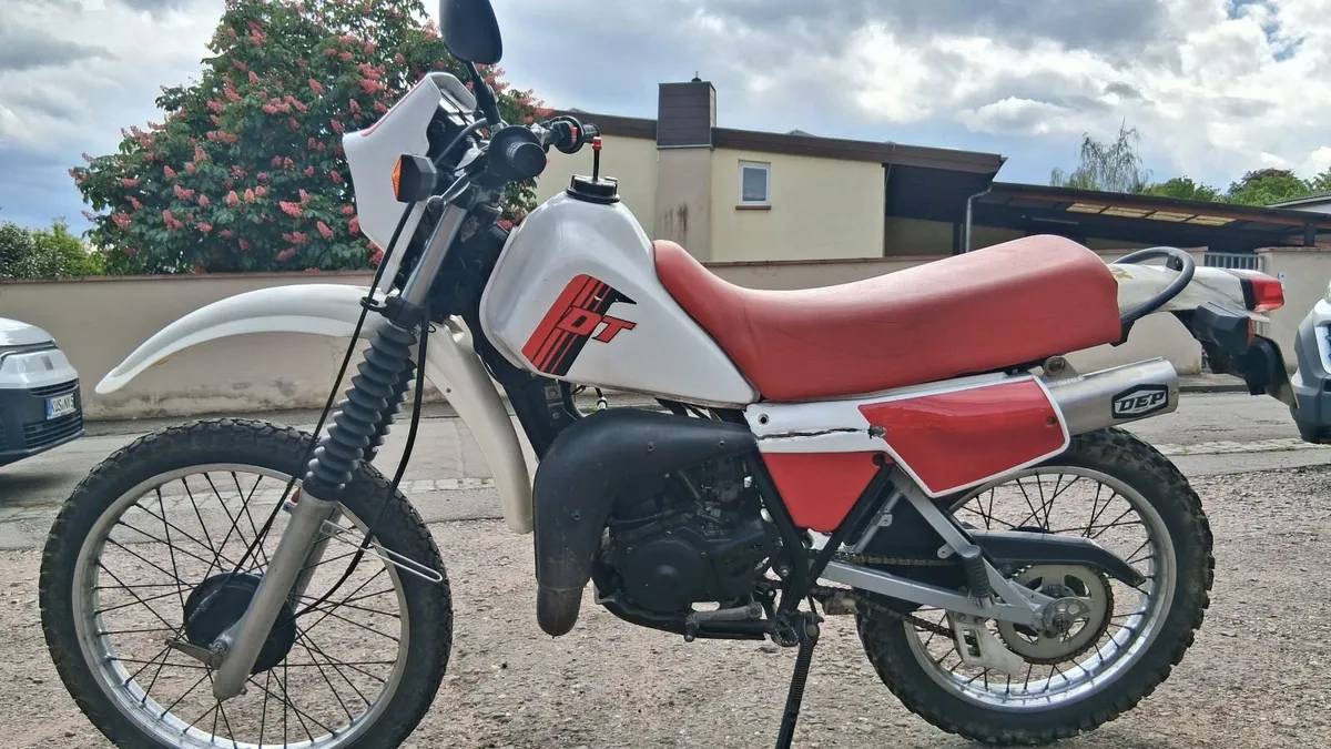 Yamaha DT125   (10V model) - Image 4