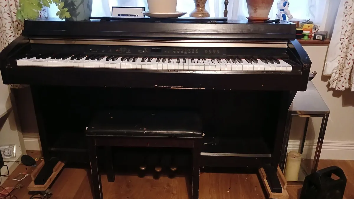 Yamaha Keyboard piano model CLP - 230 - Image 2