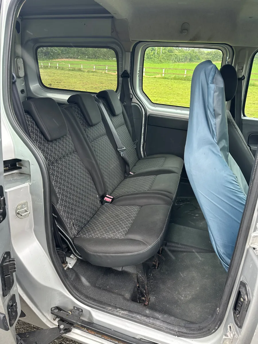 Renault Kangoo CrewCab 2015 DOE 08/26 - Image 4