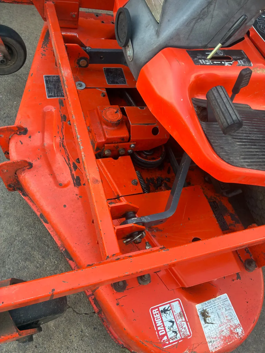 Kubota F1900 diesel mower - Image 3