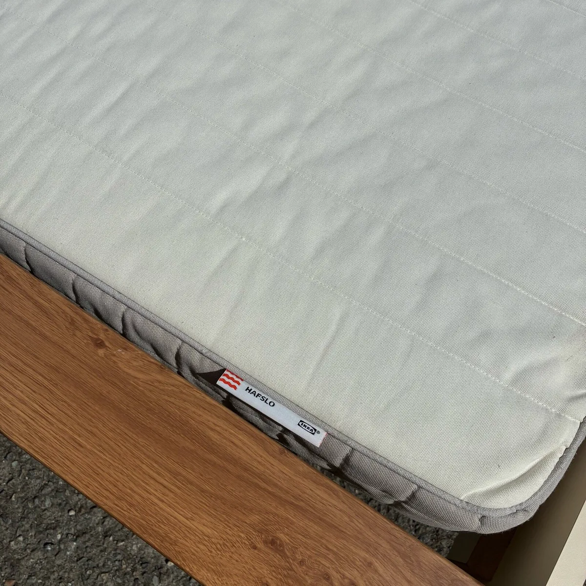 5ft King Solid Bed & ikea Mattress - Image 4