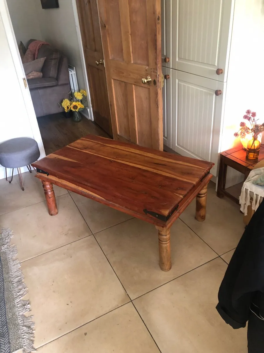 Coffee table - Image 1