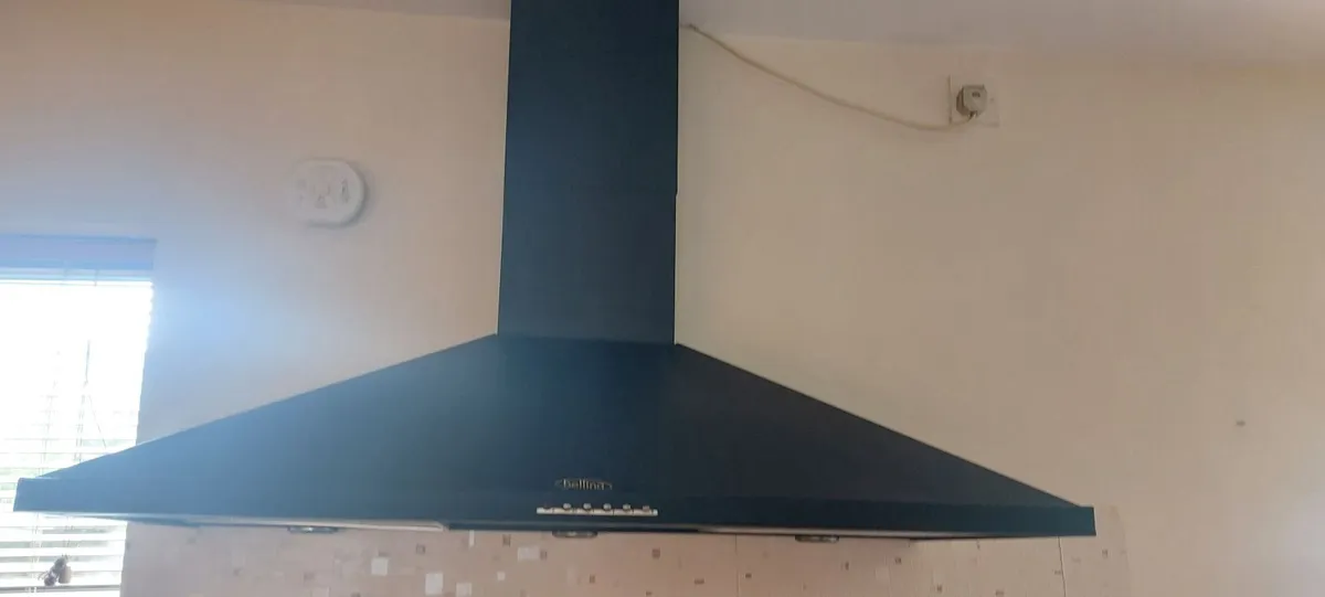 Belling gas range cooker and cooker hood - Image 1