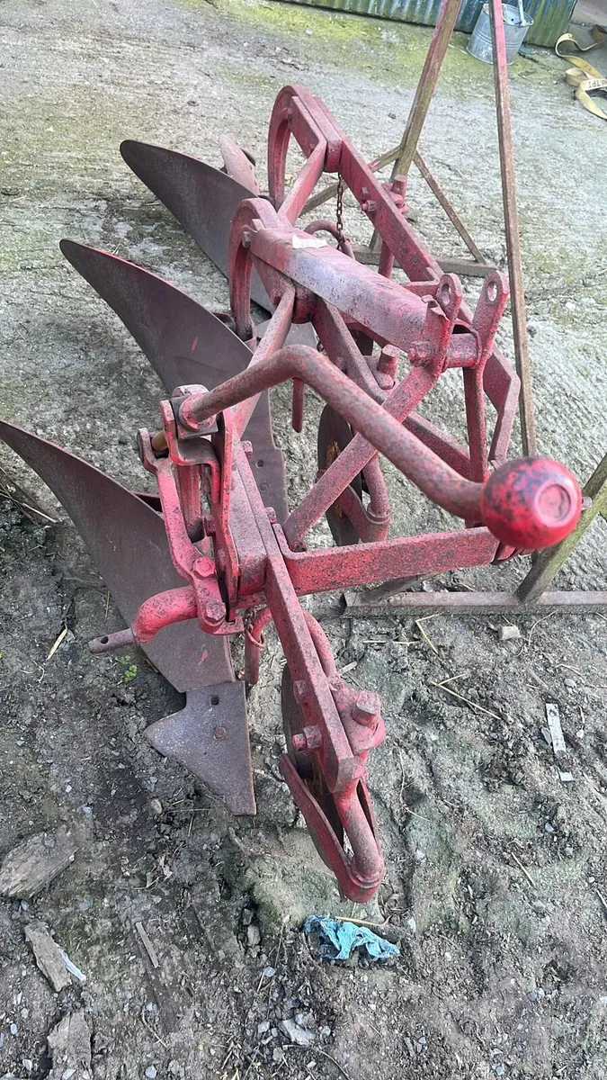3 ferrow Massey Ferguson ploug - Image 3