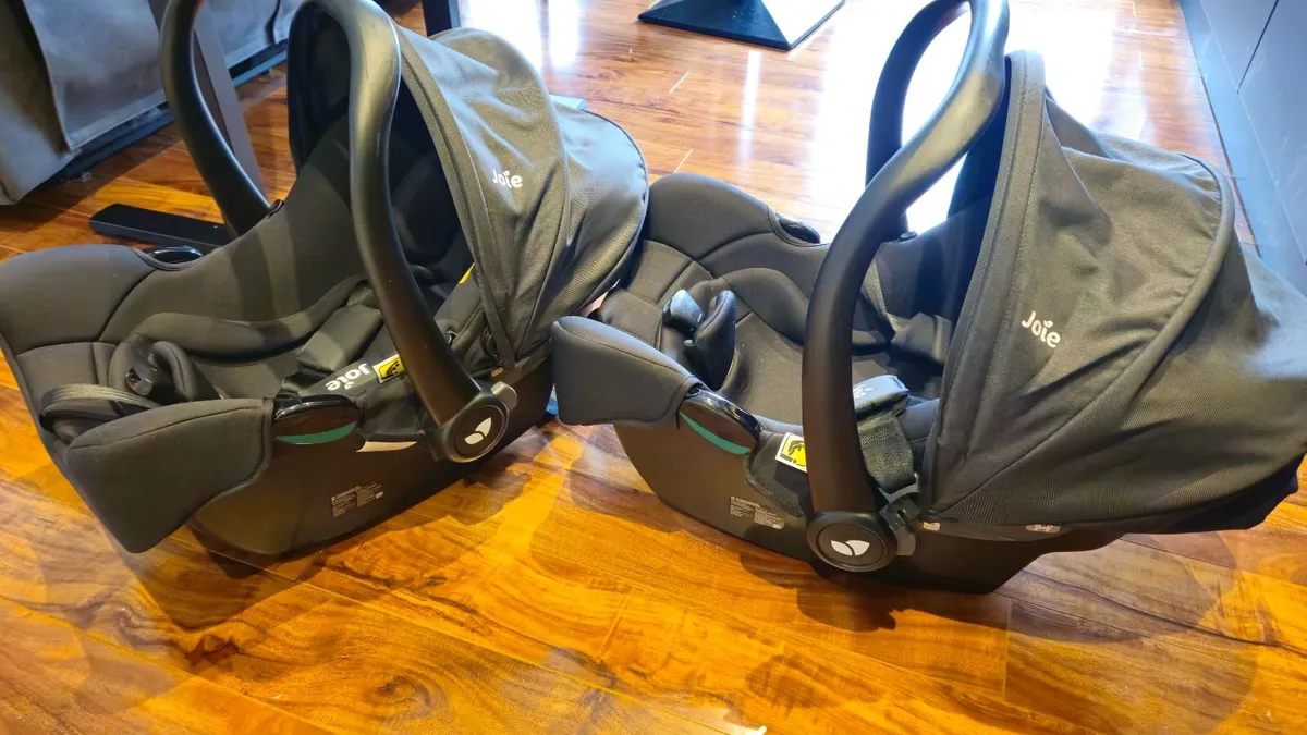 Joie i-Snug 2 Infant Car Seat - Image 2