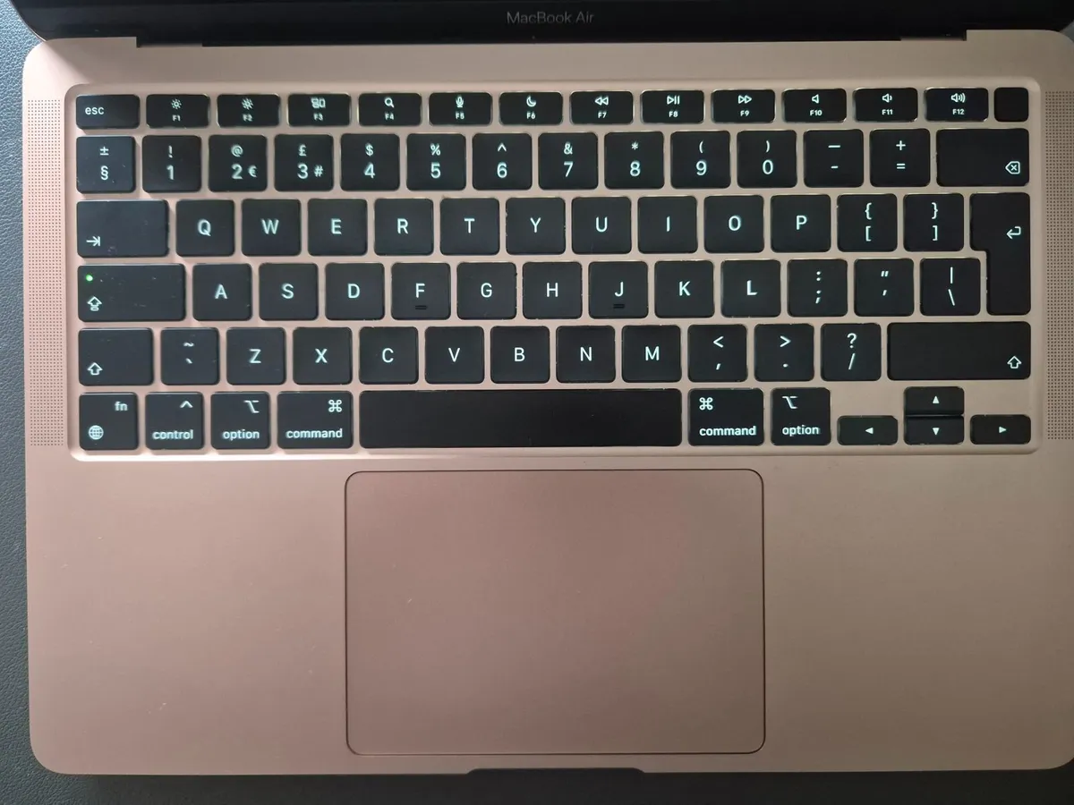 Apple MacBook Air M1 A2337 (2020) in Rose Gold - Image 3