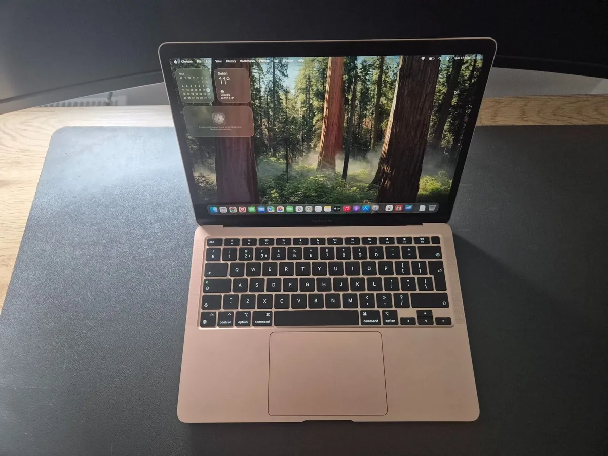 Apple MacBook Air M1 A2337 (2020) in Rose Gold - Image 1