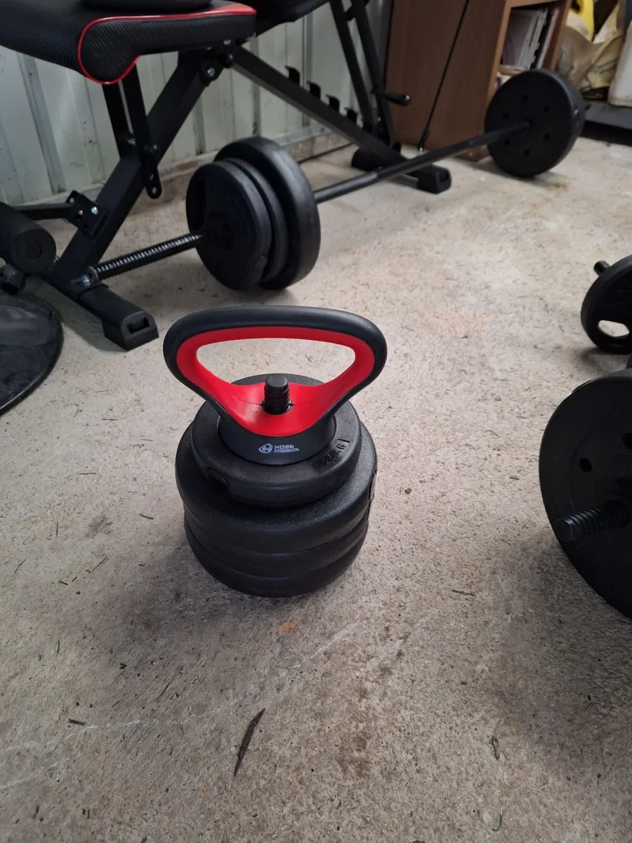 Work bench, weights and accessories - Image 4