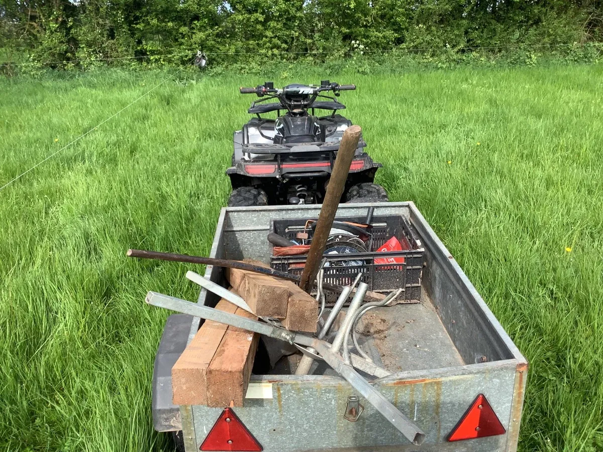 Quad and trailer - Image 3