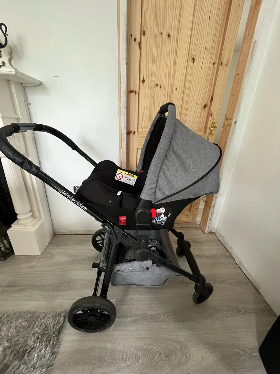 Baby’s 3 in 1  buggie - Image 1