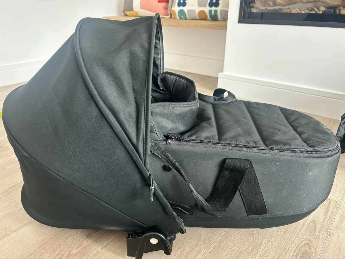Babyzen Bassinet - Image 2