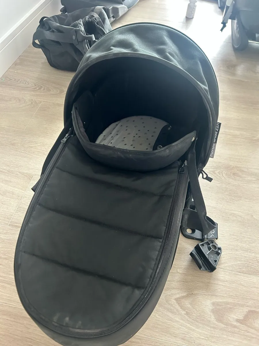 Babyzen Bassinet - Image 3