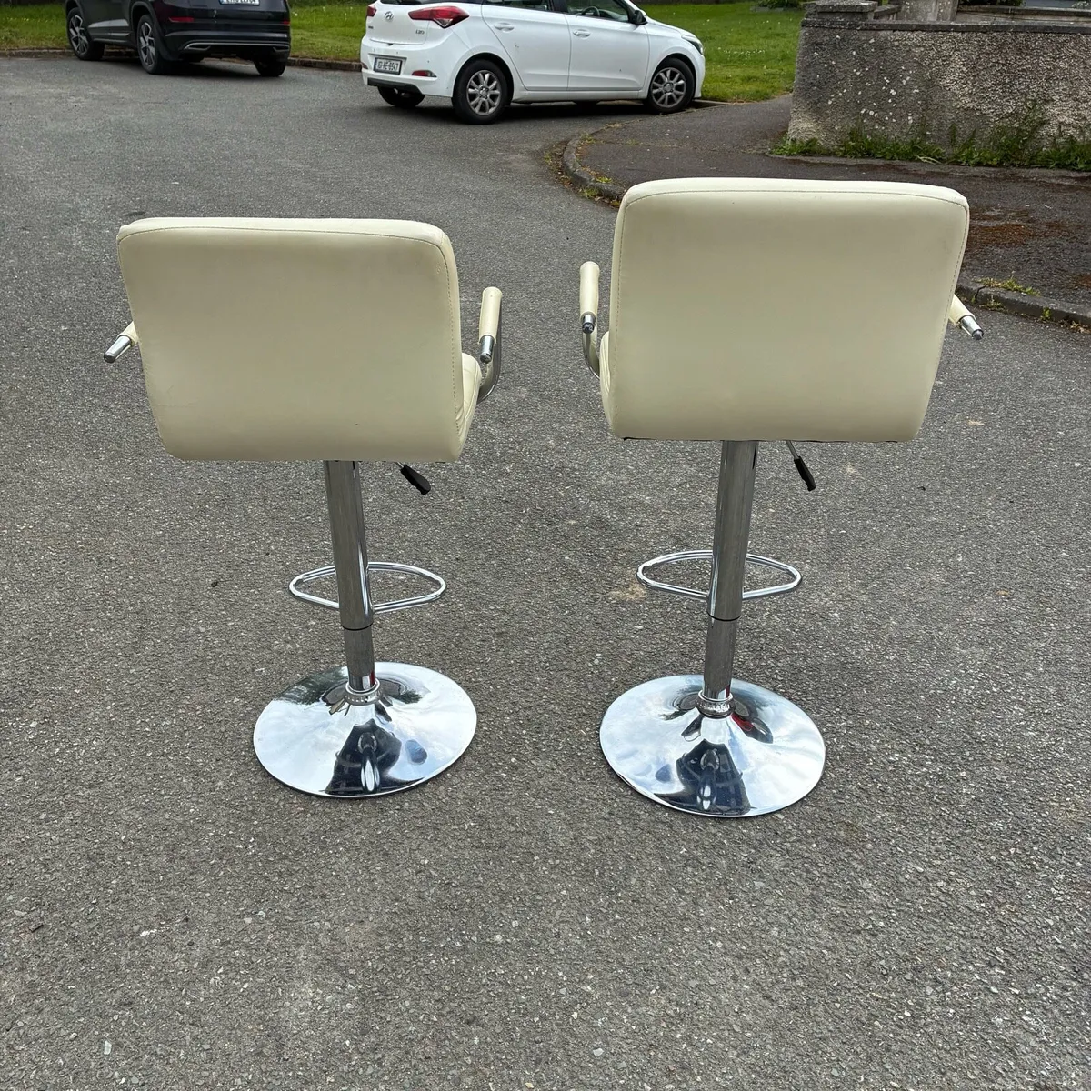 Two Adjustable, Swivel Cream Leather High Chairs - Image 4