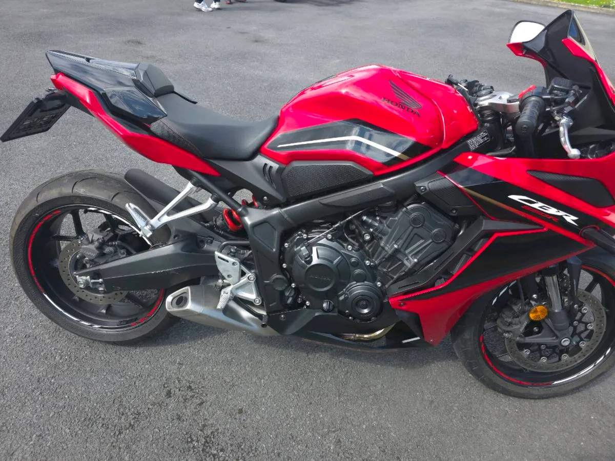 Honda CBR650R - Image 2