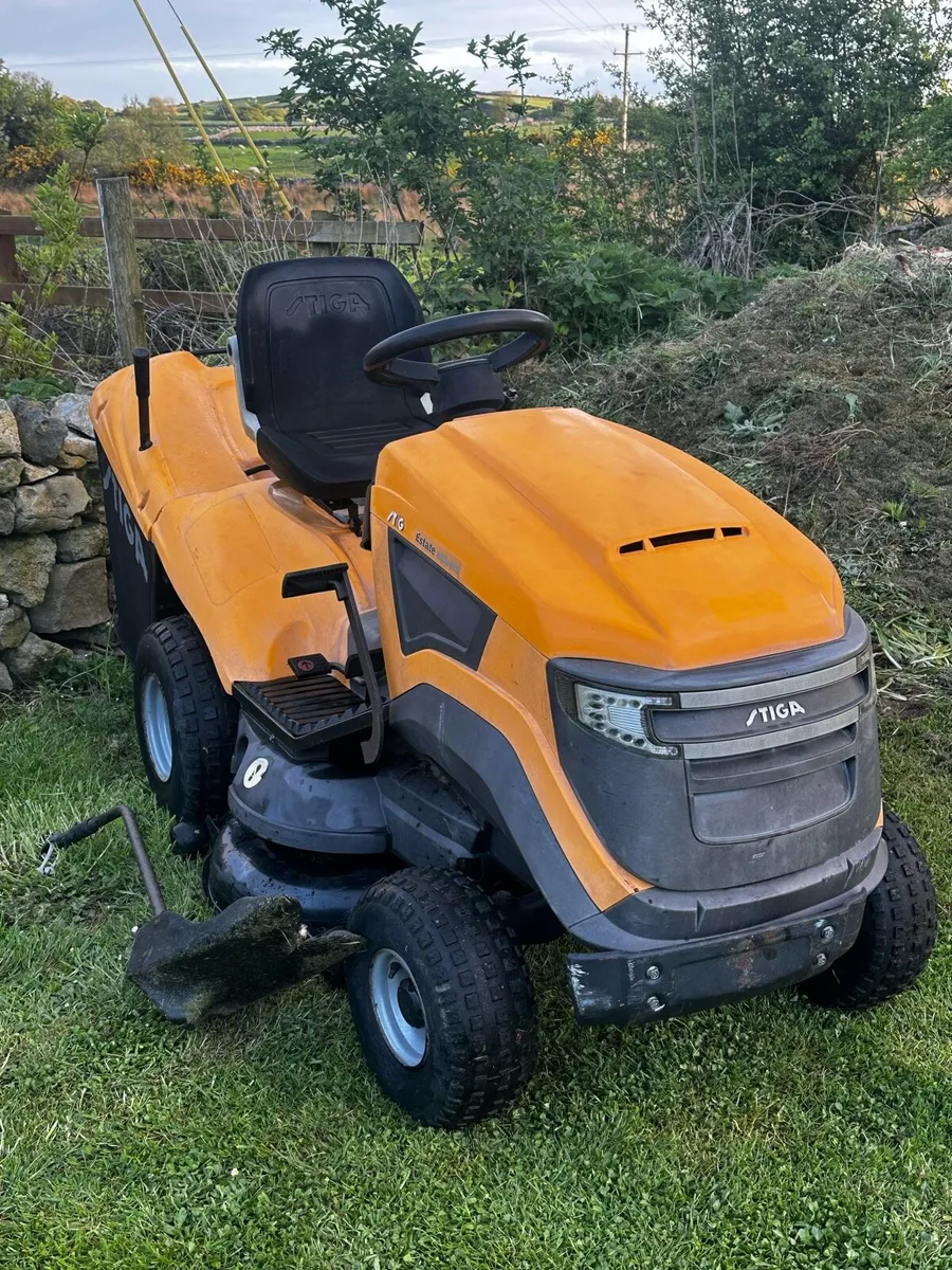 Stiga ride on Mower 22hp - Image 2