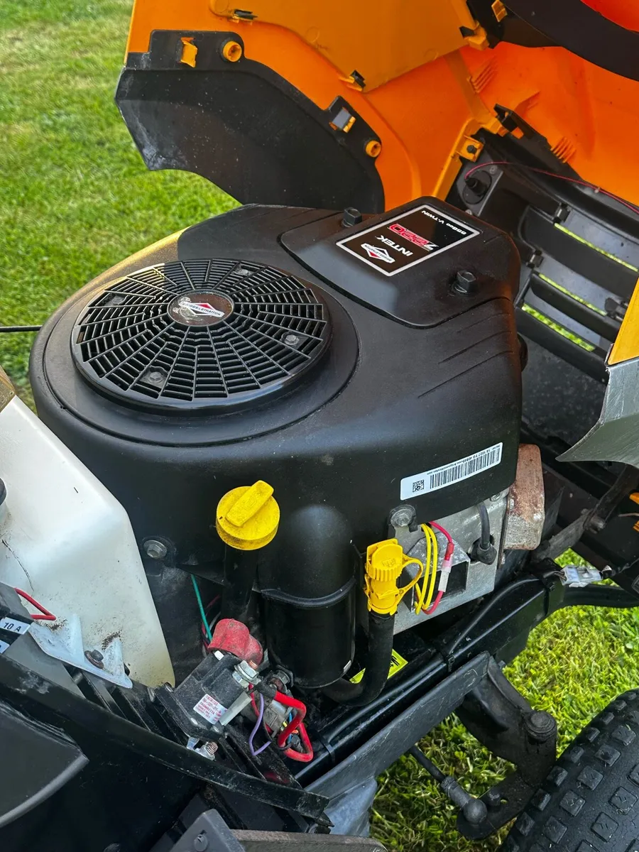 Stiga ride on Mower 22hp - Image 3