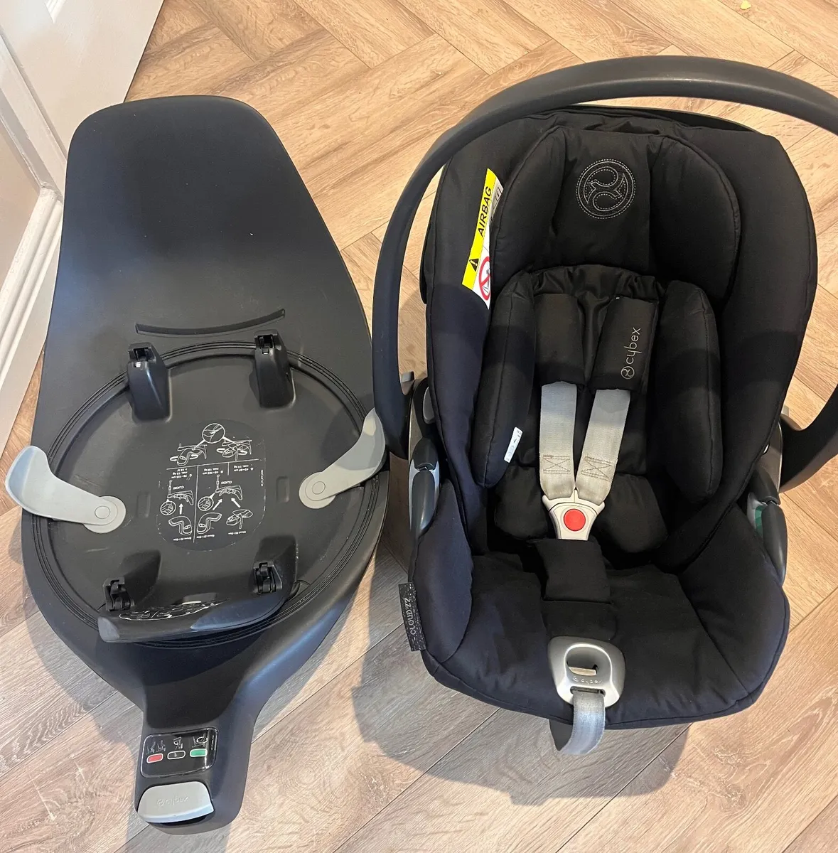 Cybex Cloud Z2 Car seat and swivel isofix base - Image 1