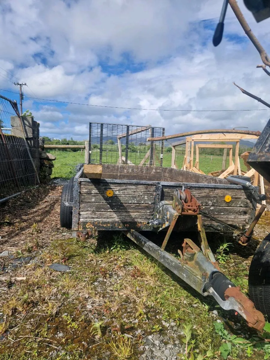 Vintage old school 10foot x 5 foot ramp trailer - Image 3