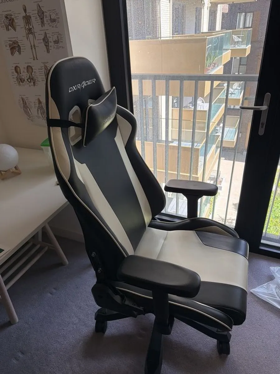 KING XL Black & White PVC Leather, Gaming + office chair - Image 4