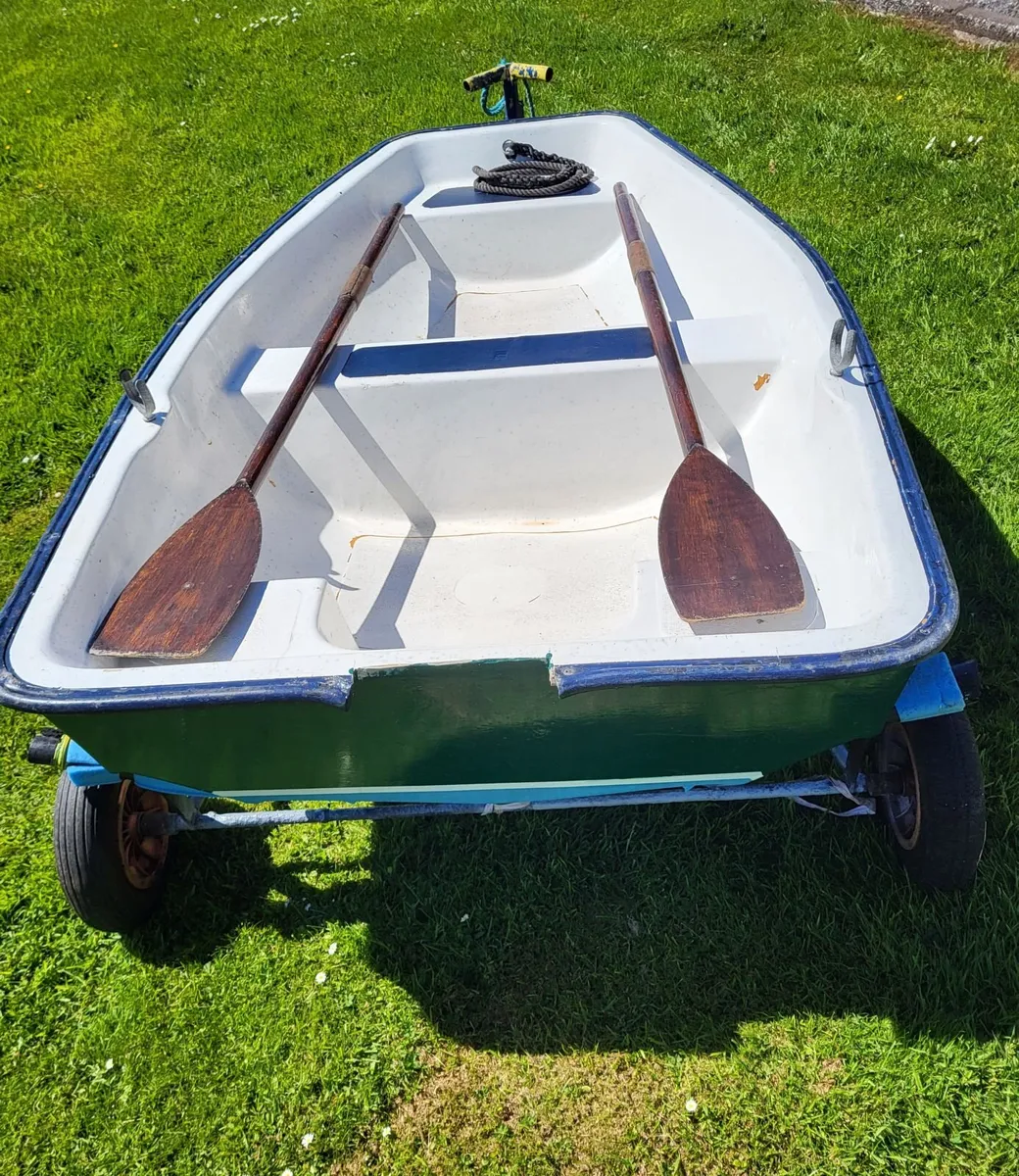 8ft Fiberglass Punt - Image 3