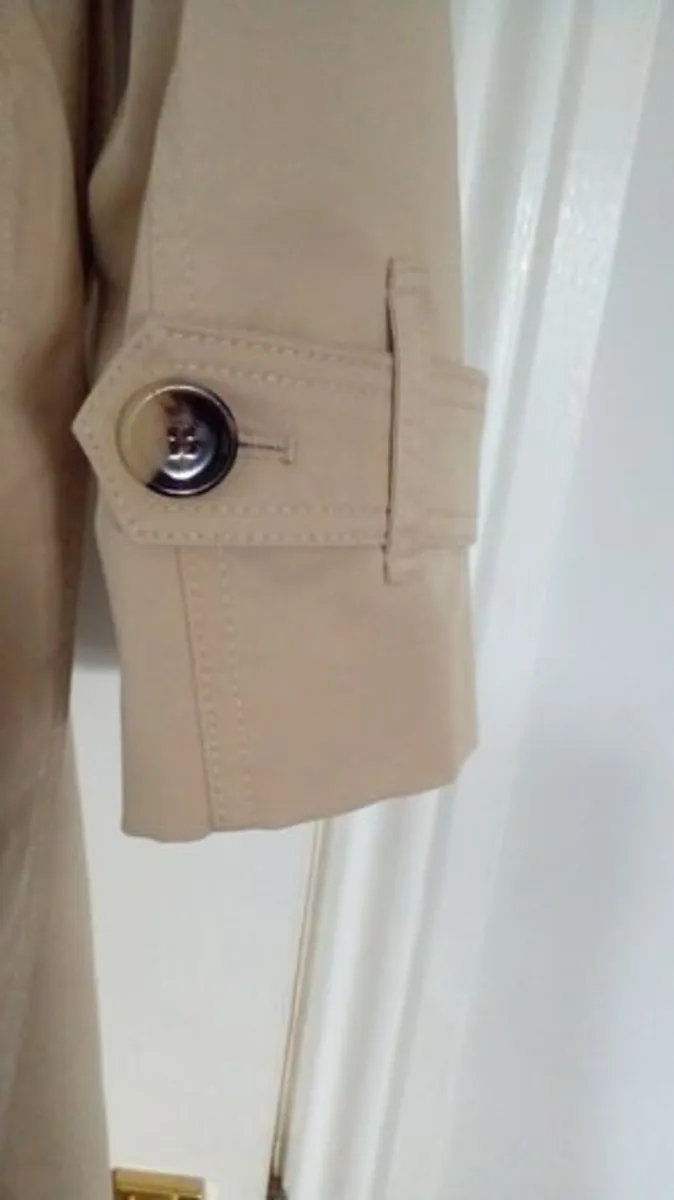 Trench coat - Image 3