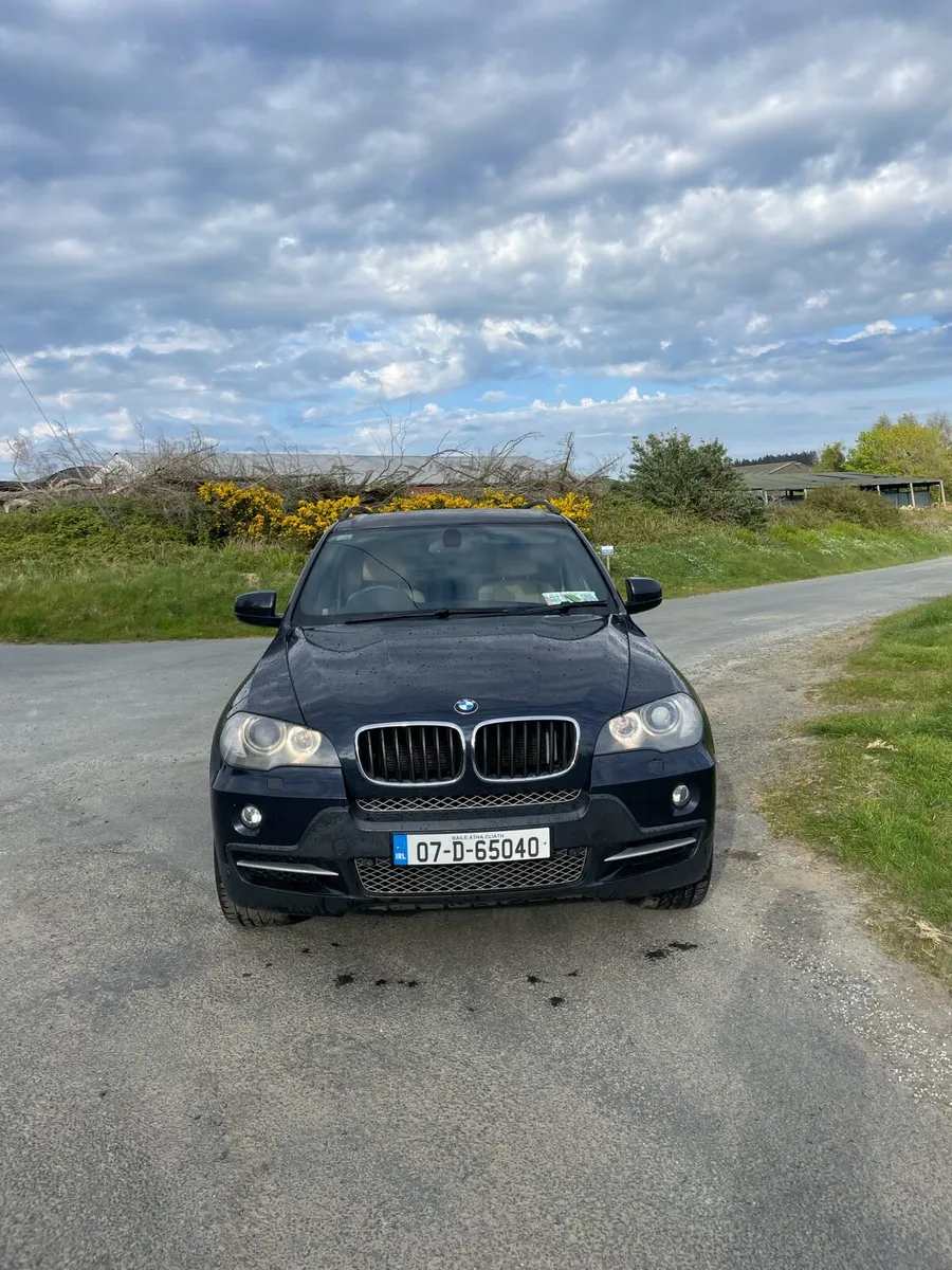 BMW X5 - Image 2