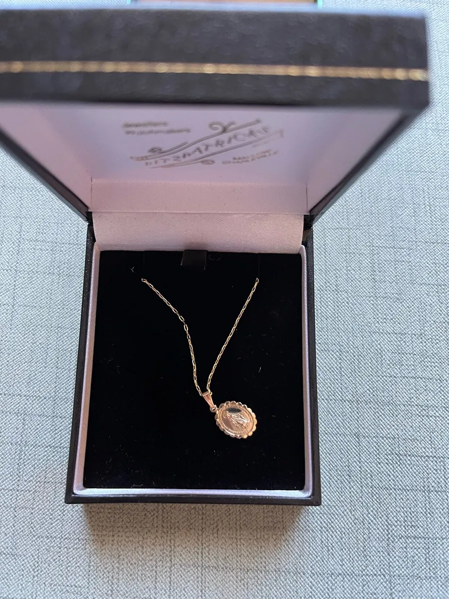 9ct Gold Miraculous Medal