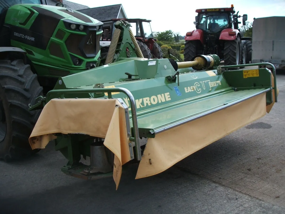 2013 Krone 32 CV Butterfly mowers - Image 2