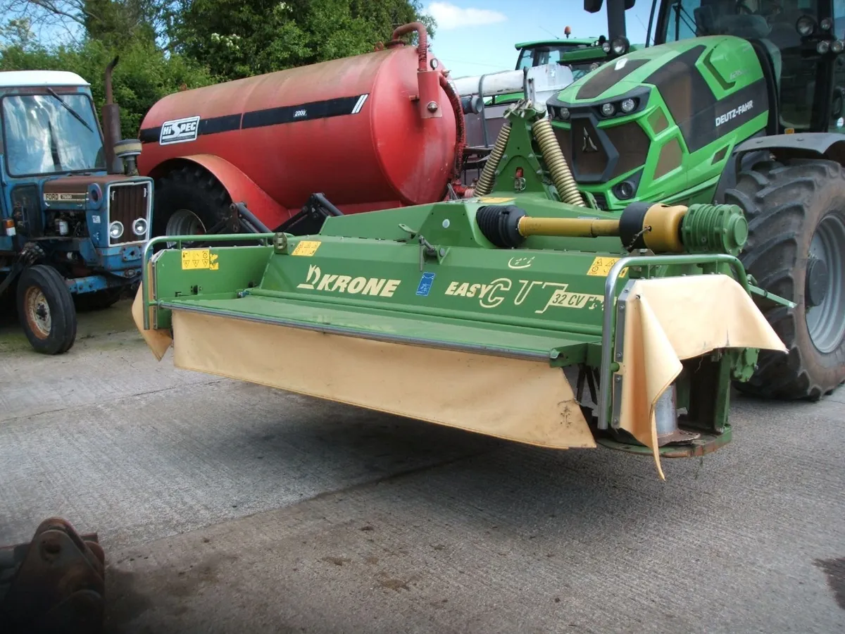 2013 Krone 32 CV Butterfly mowers - Image 3