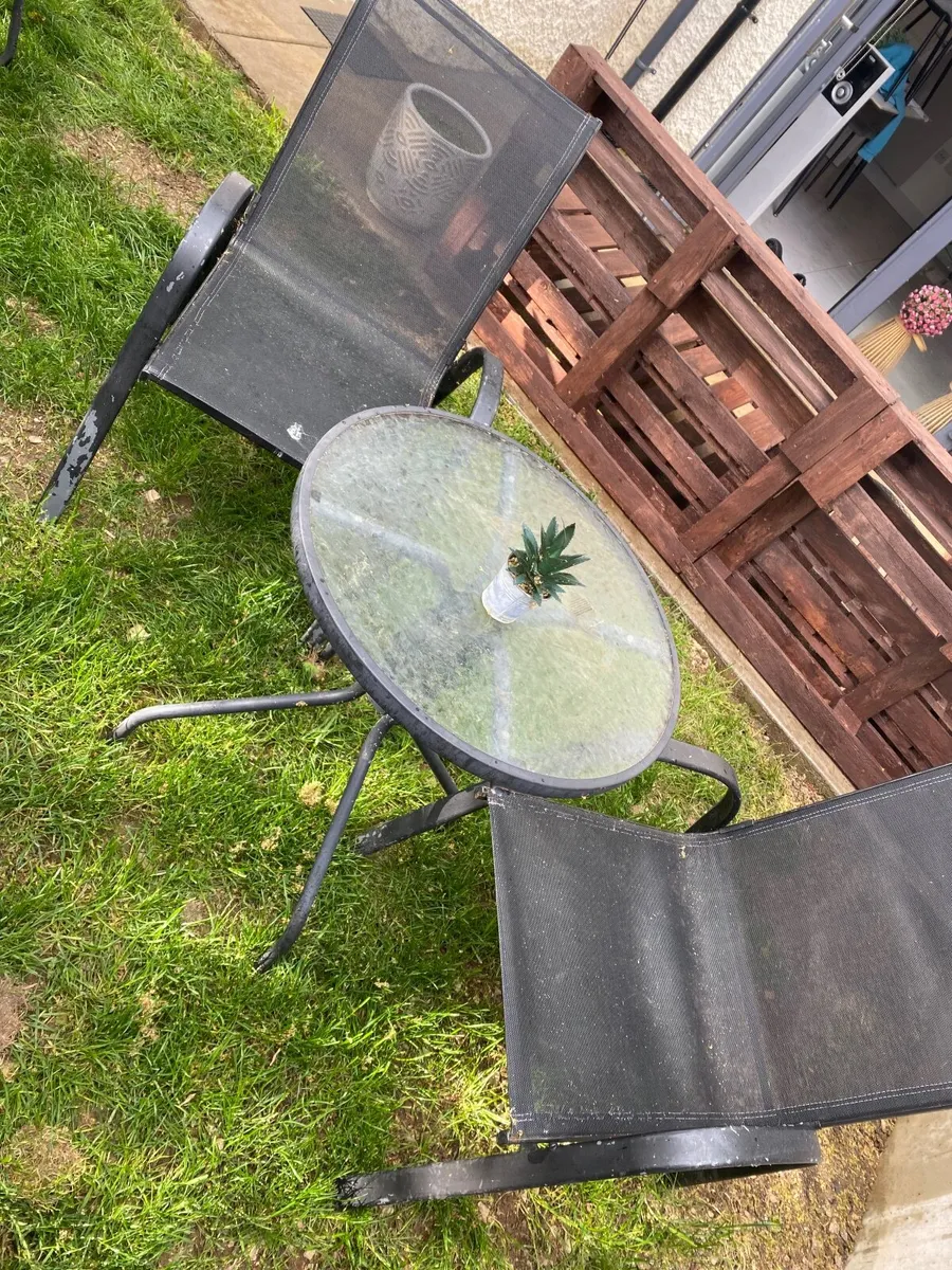 Garden table set